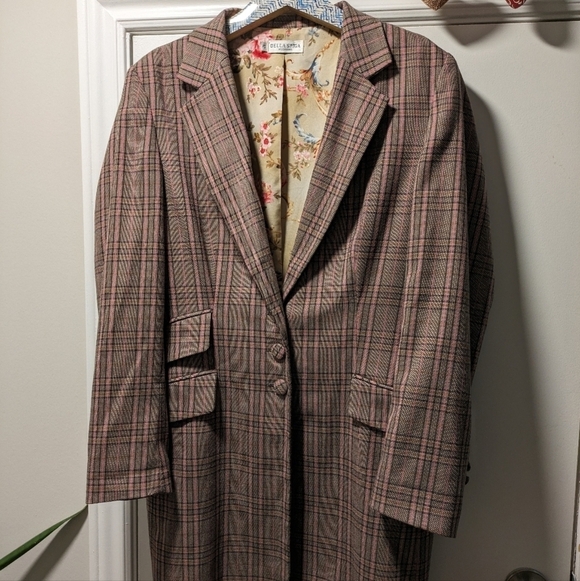 Della Spiga Weekend Jackets & Blazers - Della Spiga Weekend long blazer jacket top size 12 color checkered brown…